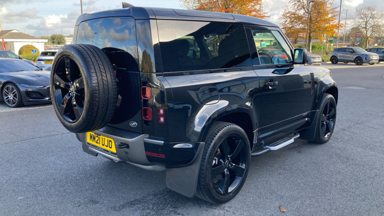 Land Rover Defender 3.0 D250 X-Dynamic S 90 3dr Auto Diesel Estate